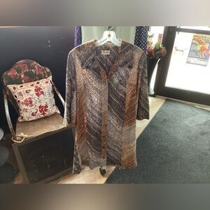 Amy Adams Blue and Beige Button-Up Dress